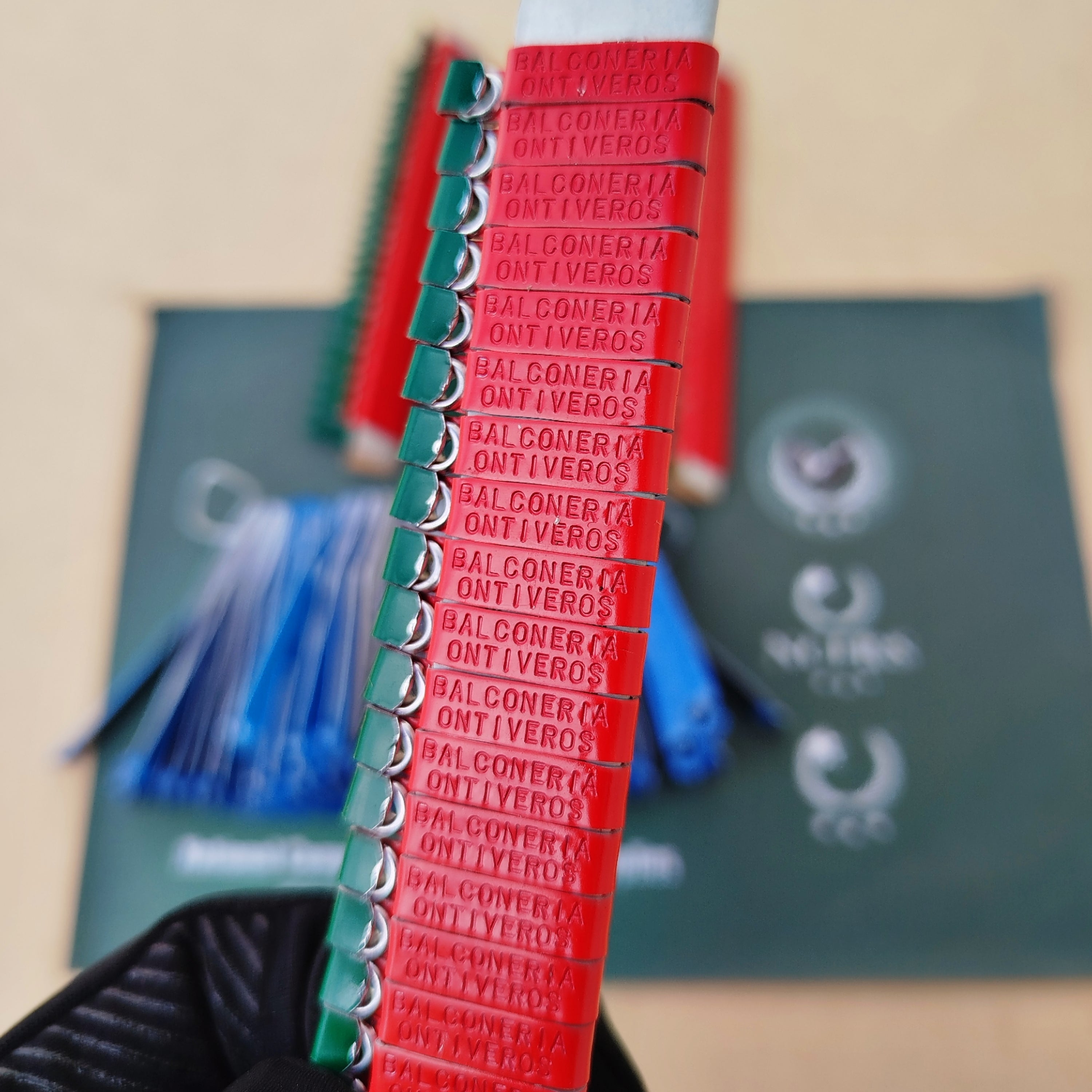 Colección de Placas de Aluminio Estilo Zip